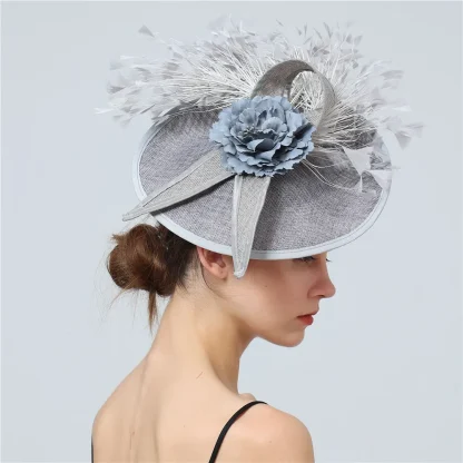 Large Disc Fascinator with Stylish Design - Image 2