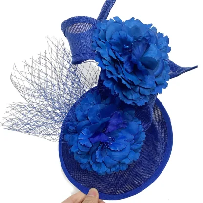 Floral Headpiece with Twisted Design - Image 8
